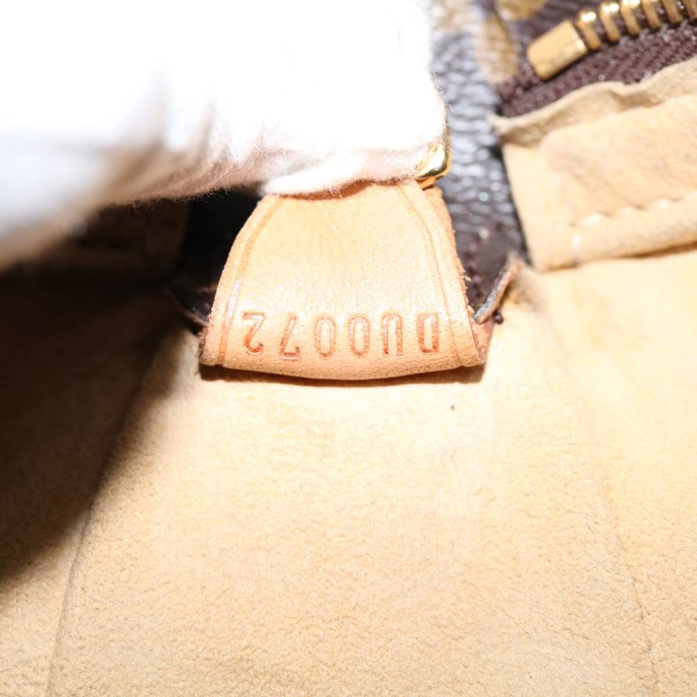 LOUIS VUITTON Looping GM Shoulder Bag - Picture 6 of 16